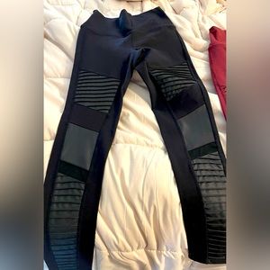 ALO pants - great condition. Only worn few x!